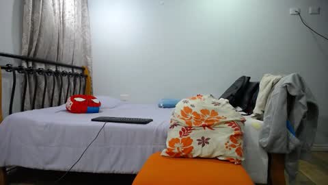 iam_yourbabyprincess_xd online show from February 10, 2025, 10:09 am