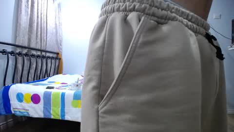 iam_yourbabyprincess_xd online show from March 3, 2025, 5:09 am