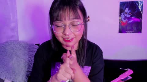 Snapshot of iam_zoechan chatting on December 10, 2024, 4:56 am Zoe 3 online show from December 10, 2024, 4:56 am