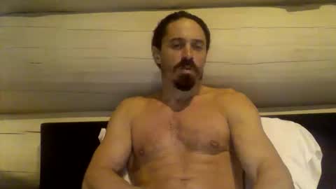 iamfa9 online show from November 21, 2025, 9:02 pm