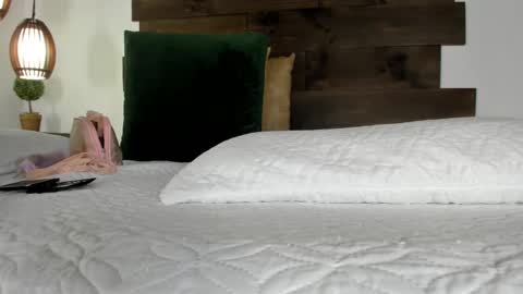 Snapshot of iamgabriela_ chatting on March 4, 2025, 12:22 pm Gabriela online show from March 4, 2025, 12:22 pm