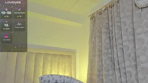 Juliiiiian online show from January 24, 2025, 2:08 pm