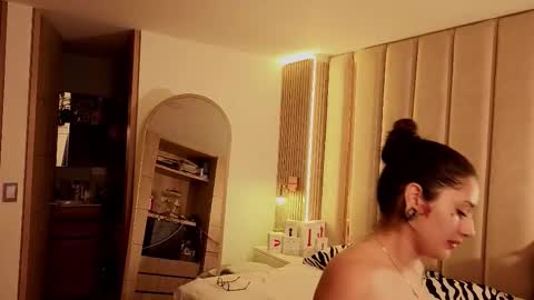 Nyxy online show from February 18, 2026, 11:06 am