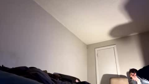 iamtheone403 online show from October 29, 2025, 7:54 am