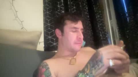 iamtheparty200 online show from January 14, 2025, 7:48 am