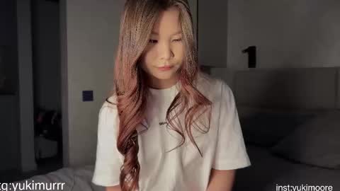 iamyuki_ online show from March 26, 2026, 1:44 am