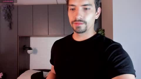 Ian Davis online show from January 7, 2025, 8:31 pm