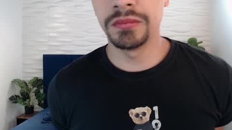 Ian Davis online show from January 8, 2025, 7:56 pm