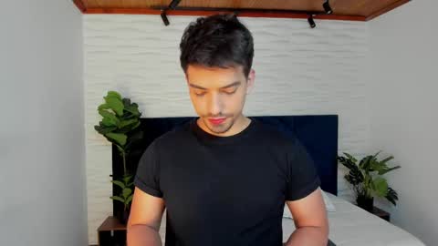 Ian Davis online show from February 9, 2025, 8:13 pm