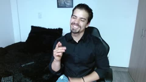 Ian Davis online show from November 15, 2025, 4:32 am