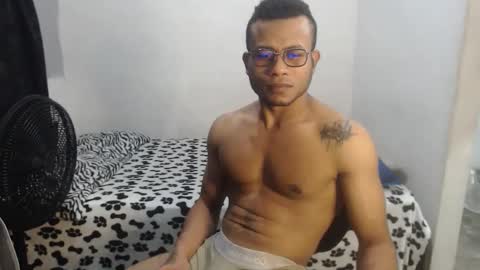 ian_tuner online show from December 19, 2025, 3:46 am