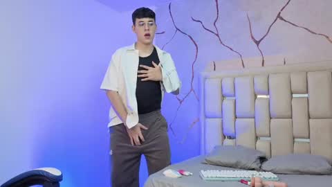 Ian  online show from March 21, 2026, 11:52 pm