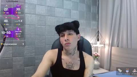 ian online show from October 17, 2025, 6:43 pm