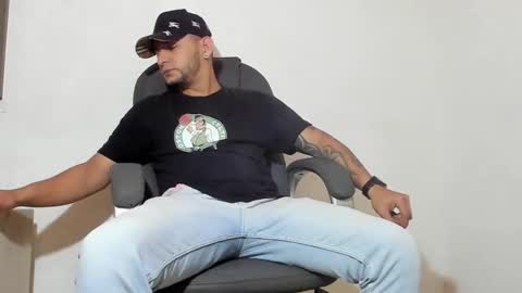Snapshot of iandygrasso chatting on December 31, 2024, 1:08 pm iandygrasso online show from December 31, 2024, 1:08 pm