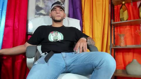 Snapshot of iandygrasso chatting on February 27, 2025, 12:45 pm iandygrasso online show from February 27, 2025, 12:45 pm