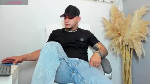Snapshot of iandygrasso chatting on September 20, 2025, 7:15 pm iandygrasso online show from September 20, 2025, 7:15 pm