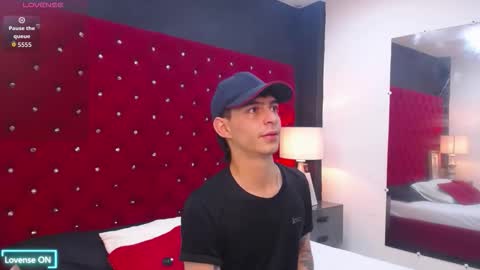 Snapshot of ianlark chatting on February 3, 2026, 11:21 pm Ian Lark online show from February 3, 2026, 11:21 pm