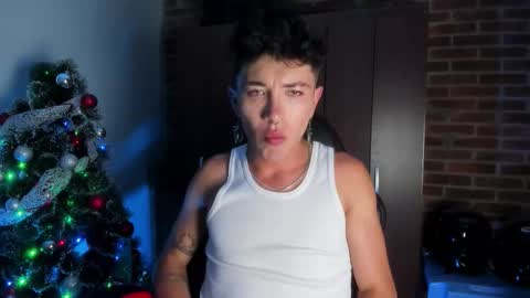 Snapshot of ianwayne_ chatting on December 5, 2025, 3:15 am Andrew online show from December 5, 2025, 3:15 am