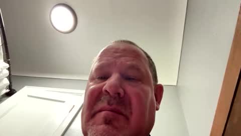 Snapshot of icanmakeyousquirt69 chatting on April 13, 2026, 6:46 pm icanmakeyousquirt69 online show from April 13, 2026, 6:46 pm