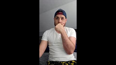Snapshot of icarra413 chatting on April 8, 2026, 2:50 pm icarra413 online show from April 8, 2026, 2:50 pm