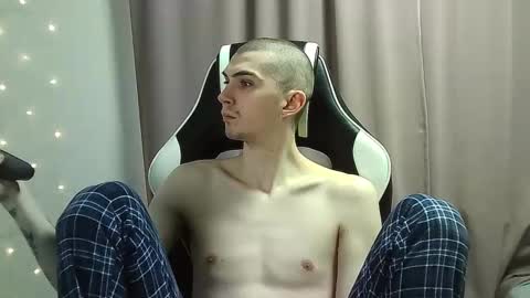 MAX online show from January 30, 2025, 8:01 am