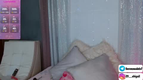 Snapshot of ice_y_abigail chatting on December 13, 2024, 1:22 pm ice_y_abigail online show from December 13, 2024, 1:22 pm