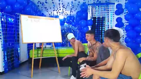 THOMAS AND DAMIAND online show from December 13, 2024, 9:20 pm