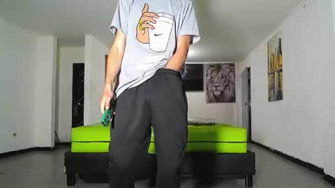 THOMAS AND DAMIAND online show from October 19, 2025, 12:39 pm