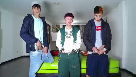 THOMAS AND DAMIAND online show from November 13, 2025, 12:48 pm