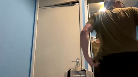 icums4u online show from January 6, 2025, 3:08 pm