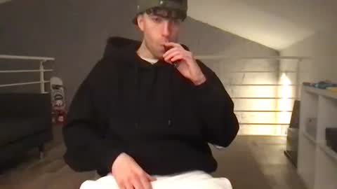 icyninesix online show from December 19, 2024, 9:49 pm