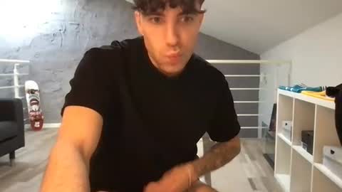 icyninesix online show from January 17, 2025, 8:24 am