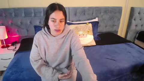 Icy online show from December 13, 2024, 11:34 am