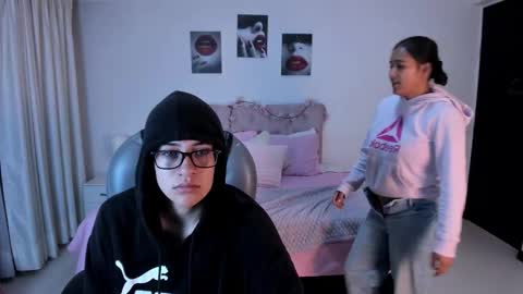 Icy online show from September 25, 2025, 10:30 am