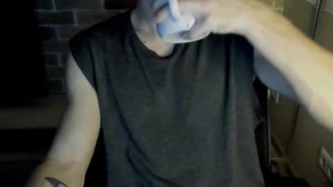 yo online show from November 23, 2025, 8:19 pm