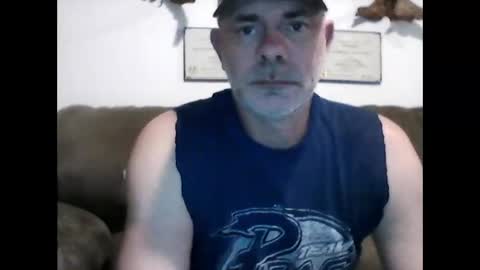 idkwhyidothis348732 online show from December 18, 2024, 1:48 am