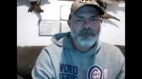 idkwhyidothis348732 online show from January 19, 2025, 6:43 pm