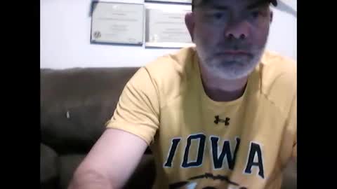 idkwhyidothis348732 online show from February 14, 2025, 12:14 pm