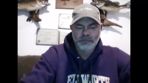 idkwhyidothis348732 online show from February 21, 2025, 11:44 am