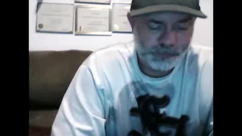 idkwhyidothis348732 online show from February 24, 2025, 1:13 am