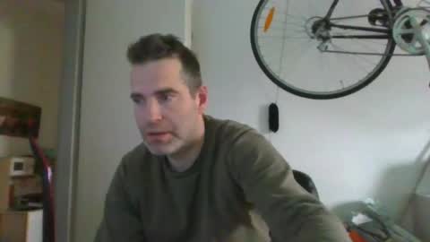 idontknowwhy1 online show from January 15, 2025, 11:53 am