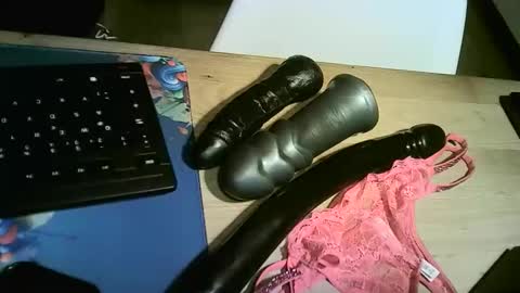 ... online show from February 28, 2026, 2:23 am