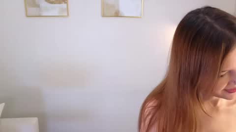 Lisa online show from September 25, 2025, 7:23 am