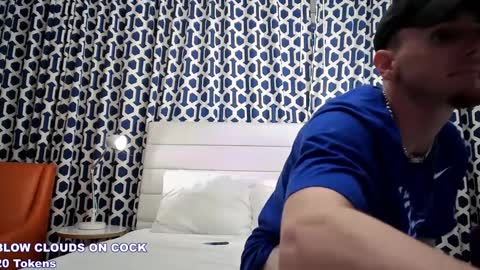 Amiri Roue online show from December 10, 2024, 10:26 pm