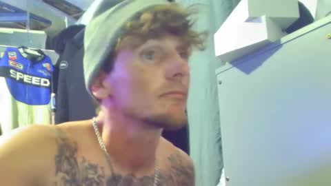 Amiri Roue online show from September 30, 2025, 4:50 am