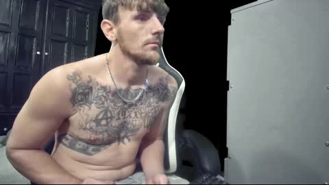 Amiri Roue online show from November 19, 2025, 6:57 am