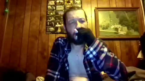 Snapshot of iggy617 chatting on July 25, 2026, 3:42 pm iggy617 online show from July 25, 2026, 3:42 pm