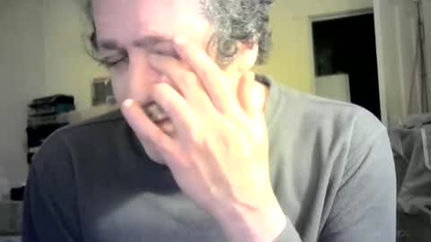 Snapshot of ignoredlittlestloser chatting on February 15, 2025, 6:12 am ignoredlittlestloser online show from February 15, 2025, 6:12 am