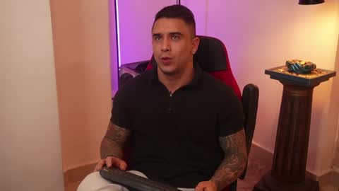 Snapshot of igor_scott chatting on June 19, 2026, 7:45 am Igor scott online show from June 19, 2026, 7:45 am