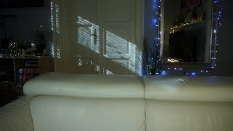 ihavenoideawhatowritehere online show from April 3, 2026, 2:37 pm